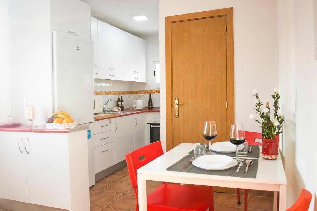 Bonito Apartamento Con Terraza - Pedregalejo Playa マラガ エクステリア 写真