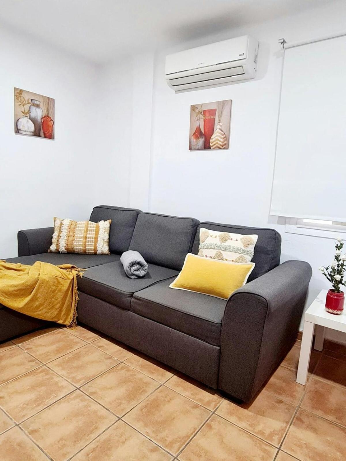 Bonito Apartamento Con Terraza - Pedregalejo Playa マラガ エクステリア 写真
